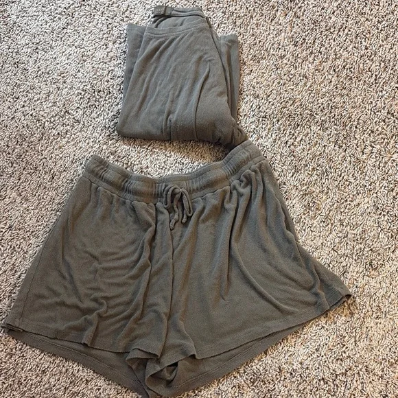 Nuuds Ribbed Pajama Set - Picture 1 of 3